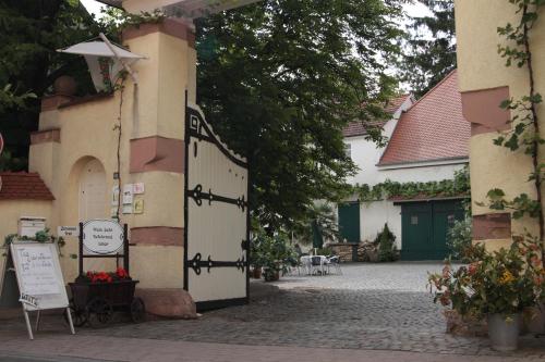 Maison d'hôtes Bio-Weingut, Gästehaus und Kräuterhof Langgasse 41 Flomborn