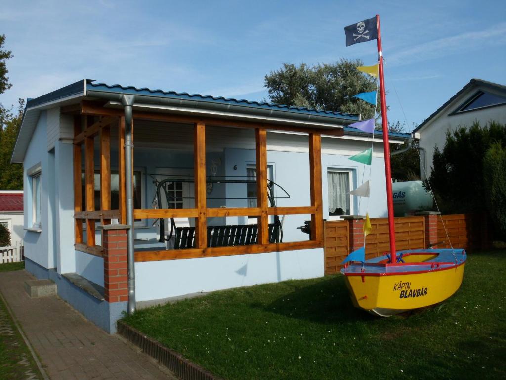 Maison de vacances Blaues Haus mit Meerblick Wohlenberger Wiek Nr.6, 23968 Hohenkirchen