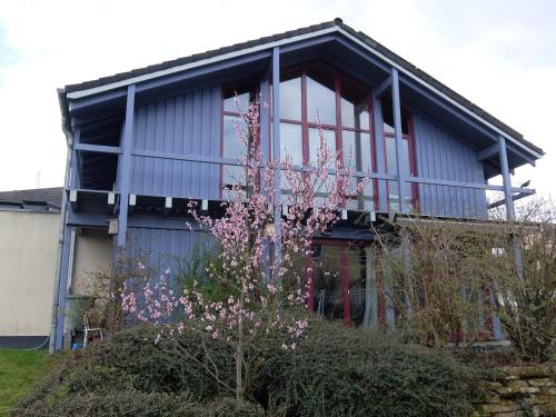 Blaues Haus - Une maison bleue Hetzerath allemagne