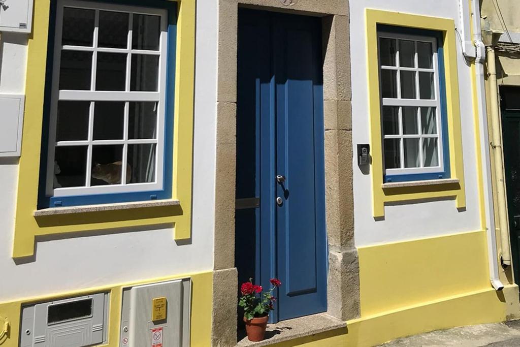 Maison de vacances BLUE DOOR LODGING 99 Rua Doutor António Christo, 3800-102 Aveiro