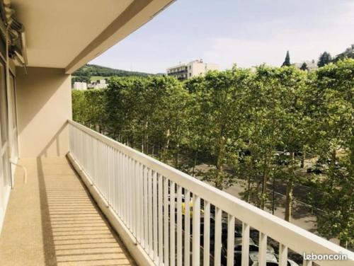 Appartement BLUE IRO - lumineux - spacieux 105m² - balcon étage 3 77 Cours Fauriel Saint-Étienne