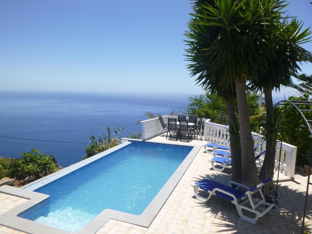 Villa Blue Sea Cottage Rua das Eirinhas, 9a, Faja da Ovelha, Calheta, Madeira 9a Rua das Eirinhas, Faja da Ovelha, 9370-390 Fajã da Ovelha