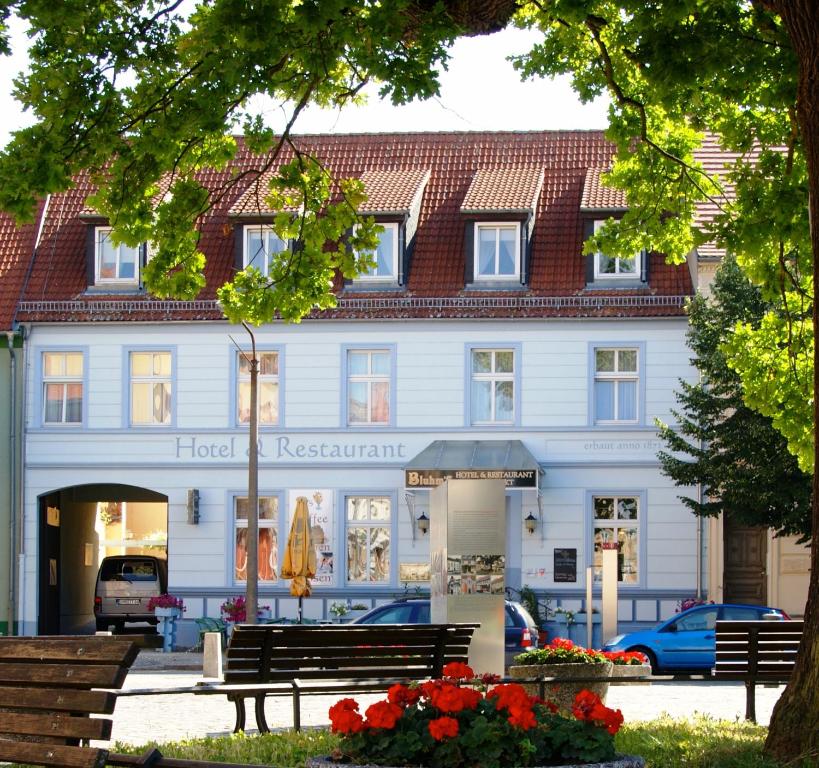 Hôtel Bluhm's Hotel & Restaurant am Markt Maxim-Gorki-Str. 34, 16866 Kyritz