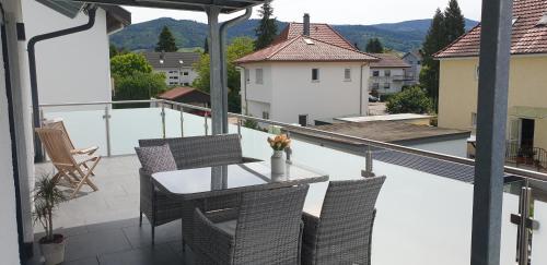 Boardingappartement Windeckblick, ruhige, zentrale Lage mit großem Südbalkon Bühl allemagne