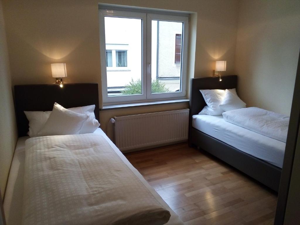Appartement Boardinghouse Stadtmauer Stadtmauergasse 1 Ecke Ettmannsdorfer Straße, 92421 Schwandorf in Bayern
