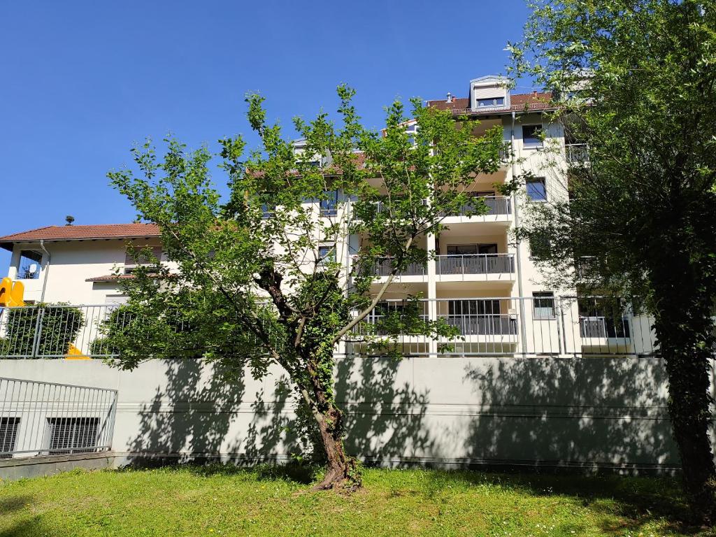 Appartement BodenSEE Apartment Friedrichshafen Rotkehlchenweg 23 Rotkehlchenweg Wohnung 26, 88048 Friedrichshafen