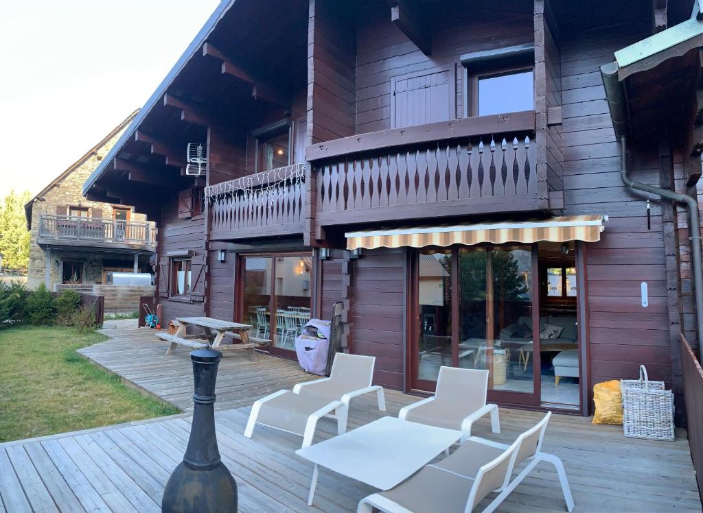 Chalet Boost Your Immo Les Deux Alpes Chalet Gaspard 184 chalet gaspard 8 Rue des Perrons, 38860 Les Deux Alpes