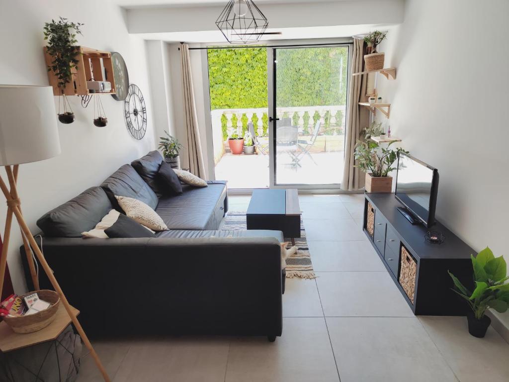 Appartement BORD DE MER: Charmant 43m² +grande terrasse 14m² 11 Avenue Pierre Semard, 06150 Cannes