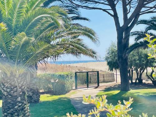 Appartement Bord de plage avec grande piscine Impasse donizetti Résidence les Capitelles Saint-Cyprien