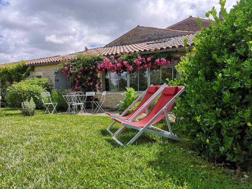 Maison de vacances BORDERIES- Le Logis de l'Epiniere- Gite de charme 1 Rue de l'Épinière Les Nouillers