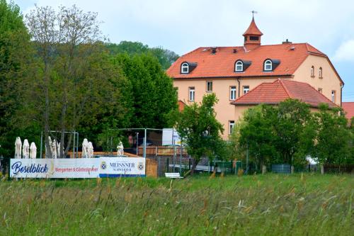 Maison d'hôtes Boselblick Gästezimmer & Biergarten Dresdner Str. 313 Sörnewitz