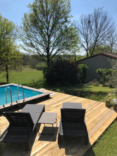 BOURGUETTE La petite maison dans la prairie Saint-Paul-Lizonne france
