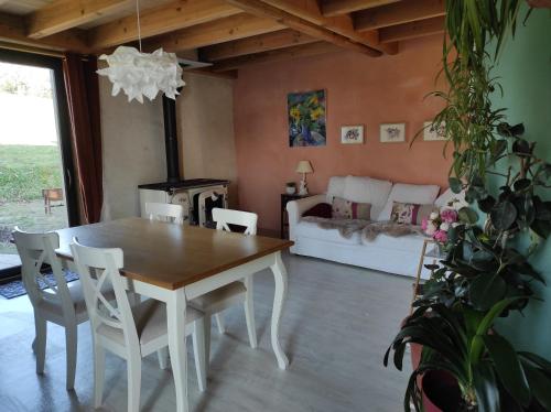 B&B / Chambre d'hôtes Bout de Cote Bout de cote Lacam-dʼOurcet