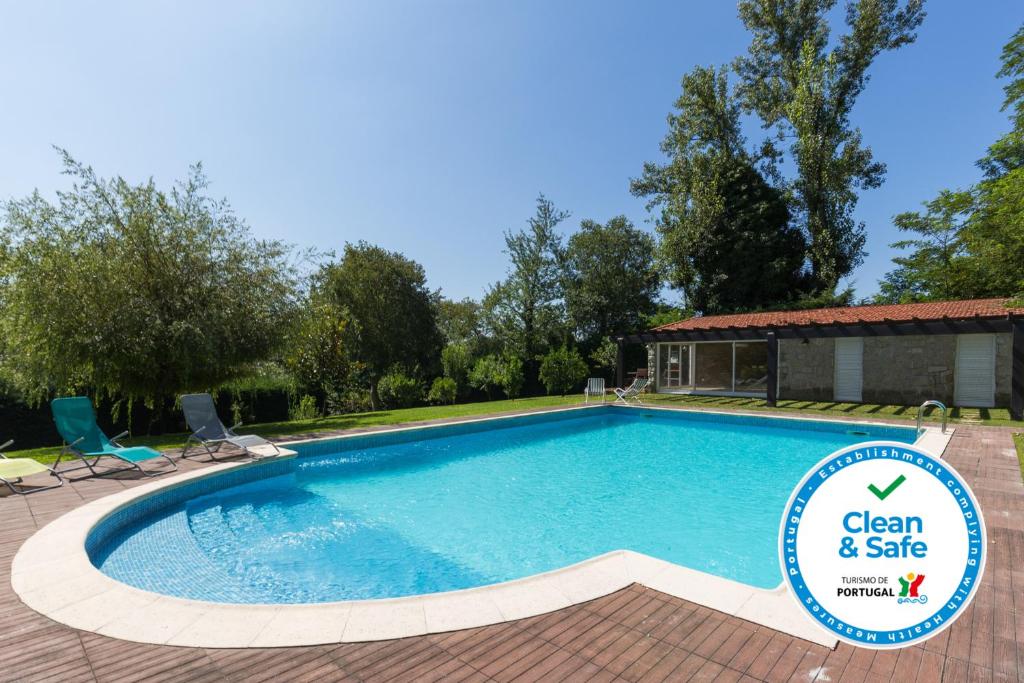 Maison de vacances Boutique Country House w/ Pool by Host Wise Rua Carreira 390, 4605-424 Travanca