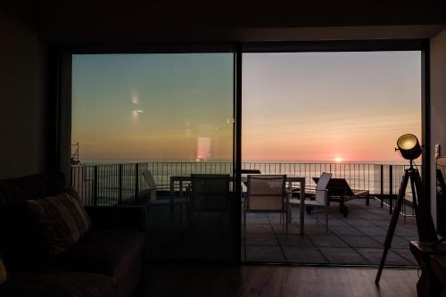 Appartement BOUTIQUE Rentals- ATTICO Luxury Design-Ocean views 432 Rua da Senhora da Luz Porto