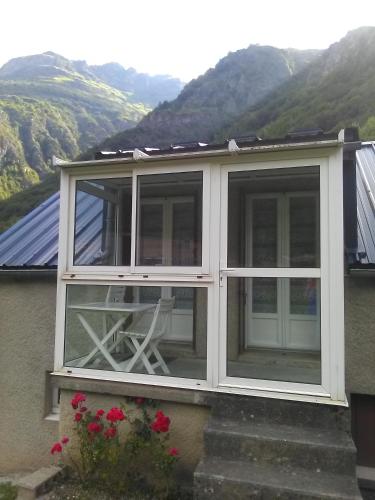 Appartements BOYRIE Daniel et Hélène Quartier du Turon Gèdre 65120 GEDRE Gavarnie