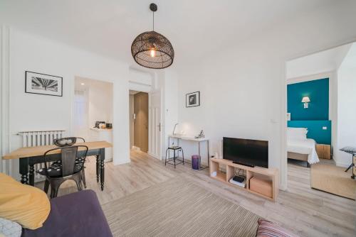 Appartement Brand new one bedroom heart of Cannes!! 13 Rue Pasteur Cannes