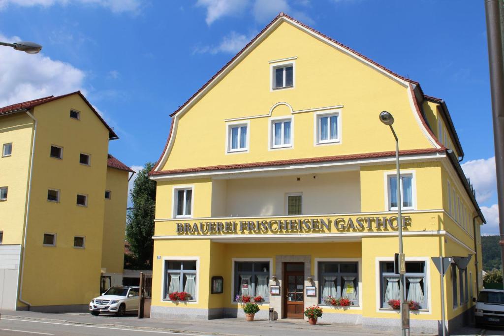 Maison d'hôtes Brauerei und Gasthof Frischeisen 69 Regensburger Straße, 93309 Kelheim