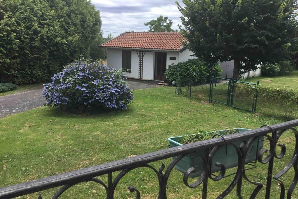 Maison de vacances Breesfalt Gite Accomodation 5 La Borderie, 87440 Maisonnais-sur-Tardoire