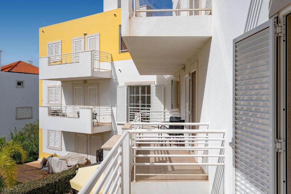 Appartement Bright and Colorful Apartment - Centrally Located - Cabanas de Tavira Rua Pedro Nunes Lote 10 & 12, 10, 8800-594 Cabanas de Tavira