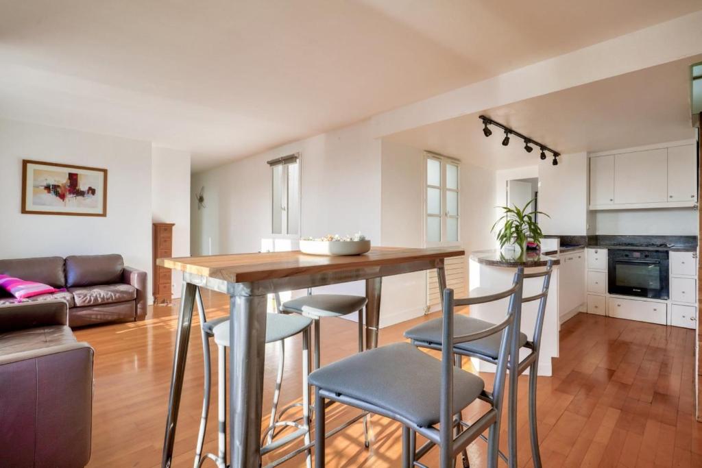 Appartement Bright and comfortable accommodation for 4 people 166 boulevard voltaire, 75011 Paris