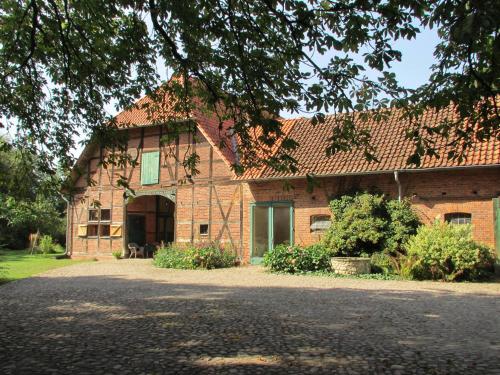 Bright Farmhouse in Hohnebostel with Historic Courtyard Langlingen allemagne