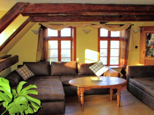 Maison de vacances Bright Farmhouse in Hohnebostel with Historic Courtyard  Langlingen