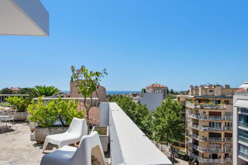 Bright penthouse with large terrace and garage in Cannes - Welkeys Cannes france