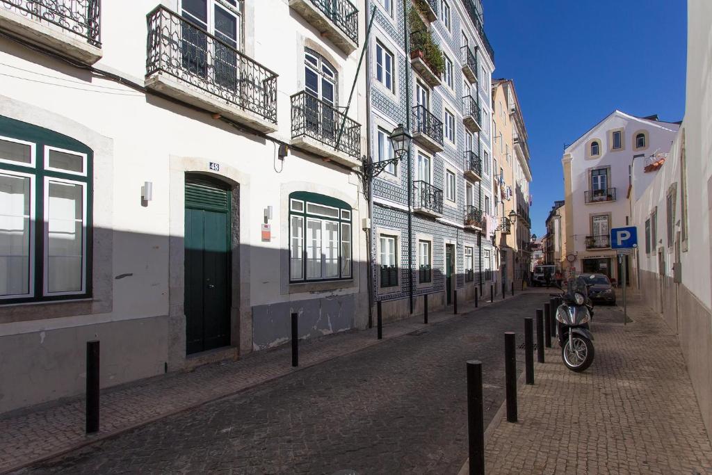 Appartement Bright Santa Catarina by Homing Rua dos Cordoeiros, 1200-128 Lisbonne
