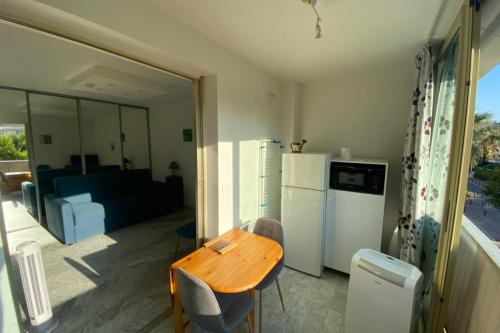 Appartement Bright Scandinavian Style Studio In Cannes 81 Avenue de Lérins Cannes