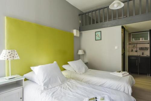 Appartement Bright studio close to the stations in Central Lille - Welkeys 4 H rue du Vieux Faubourg Lille