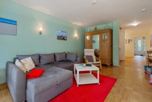 Bright Townhouse with Sauna and Patios Stockelsdorf allemagne
