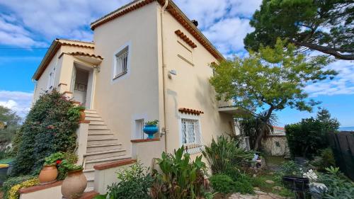 Appartement Brin d’azur, duplex vue mer 3 Allée du Plateau Fleuri Antibes