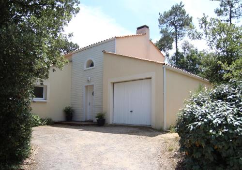 BUD HOUSE MAGNIFIQUE VILLA PROCHE DE LA MER Longeville-sur-Mer france