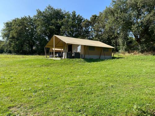 Budget Glamping Safaritent - La Grappe Fleurie Fleurie france