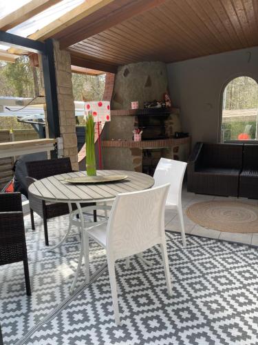 Maison de vacances Bungalow 300 Meter vom Grünewald Lauch 2 Eibengasse Staupitz