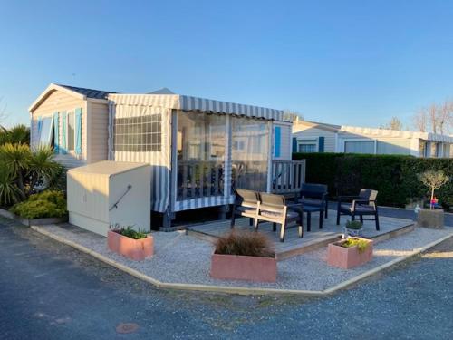 Maison de vacances Bungalow de 2 chambres a Saint Hilaire de Riez a 300 m de la plage avec piscine partagee et terrasse amenagee 118 Avenue de la Pège Vendée, Pays de la Loire Saint-Hilaire-de-Riez