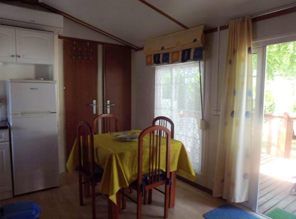 Maison de vacances Bungalow de 2 chambres avec jardin amenage et wifi a Cauterets a 3 km des pistes Hameau de Concé Camping le GR 10, 65110 Cauterets