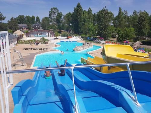 Maison de vacances Bungalow de 3 chambres avec piscine partagee et jardin amenage a Onzain Dugny Centre-Val de Loire, Loir-et-Cher Onzain