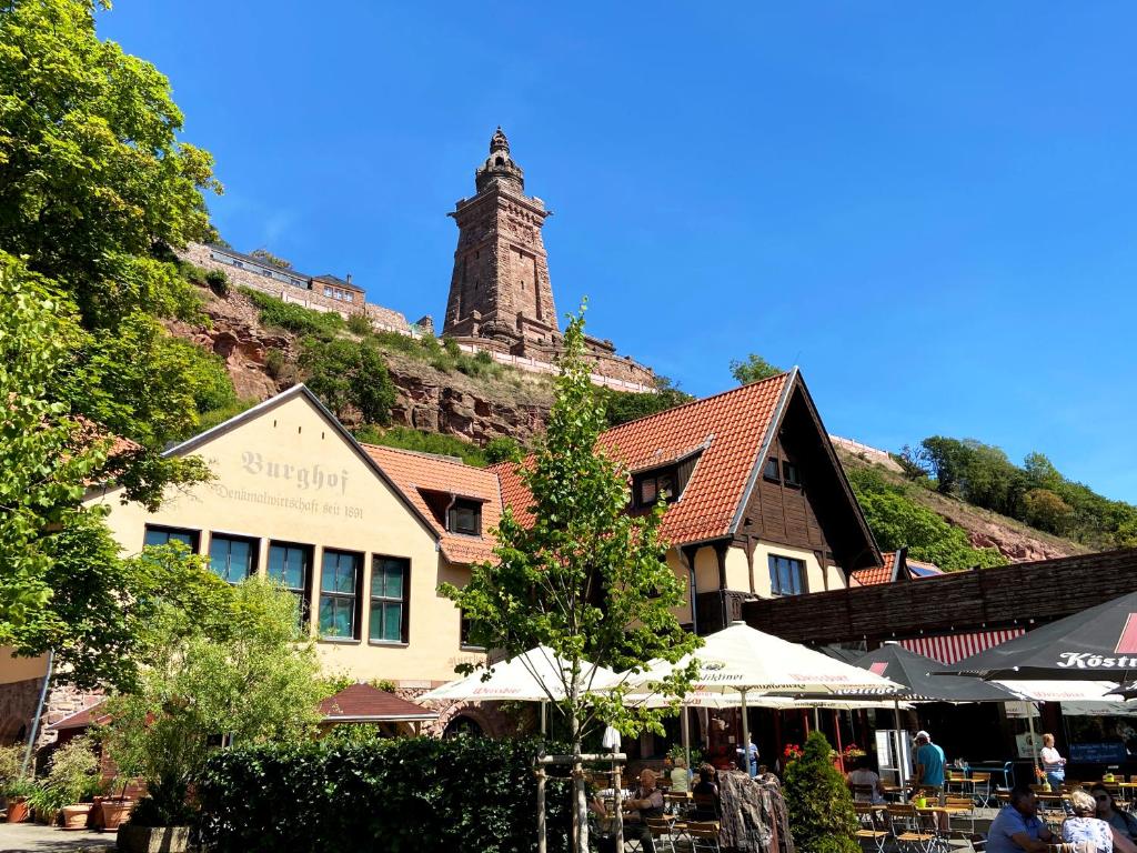 Auberge Burghof Kyffhäuser Kyffhäuser 4, 99707 Bad Frankenhausen