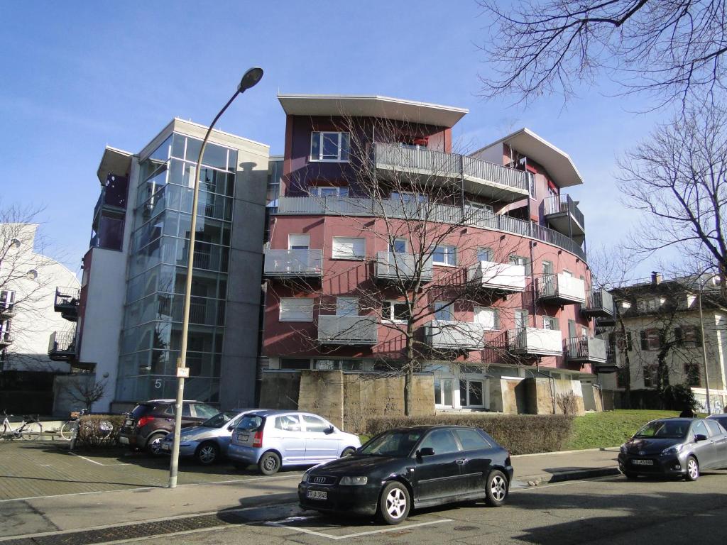 Appartements Business Apartment am Hauptbahnhof Ferdinand-Weiß-Straße 5, 79106 Fribourg-en-Brisgau