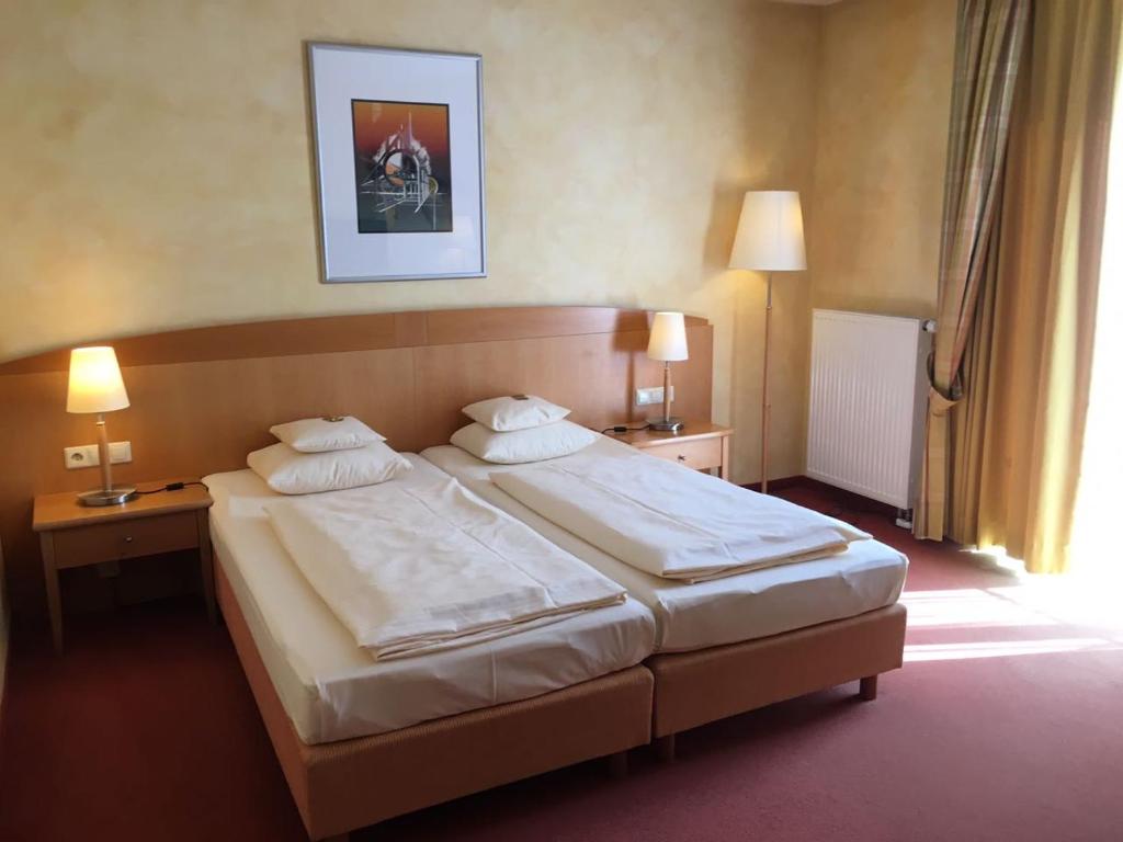 Hôtel Businesshotel HEILBRONN- Biberach Unterlandstrasse 16, 74078 Heilbronn