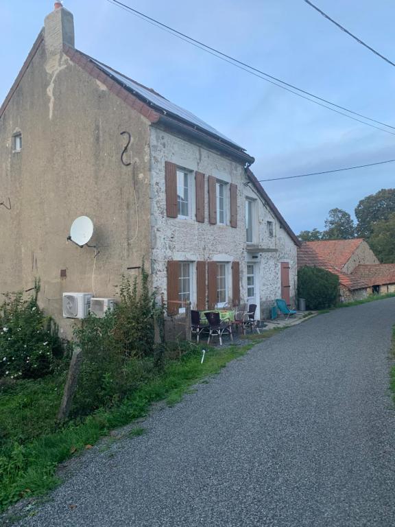 Maison de vacances Busset Liages situé dans le Bourbonnais jusqu’à 6 personnes 5 Liages, 03270 Busset