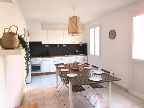 Appartement Cœur de Valras, Mer à 400m - Piscine Privée - Clim 3 Rue Eugène Cabrol Valras-Plage