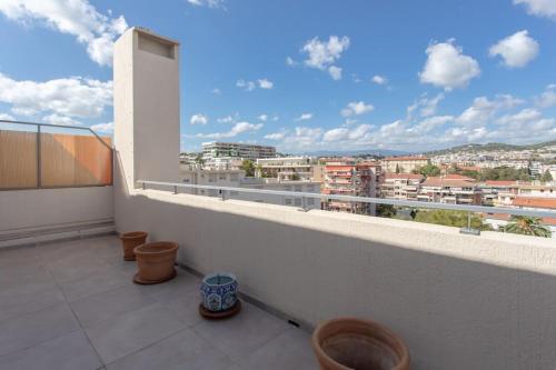 Appartement C8 Sea View 10mins Palais des festivals Balcons Wifi 20 Avenue de Flotte Cannes