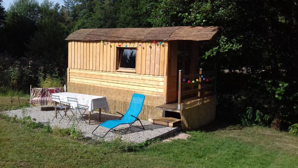 Camping Cabane de l'aventurier 6 anty, 88200 Saint-Nabord