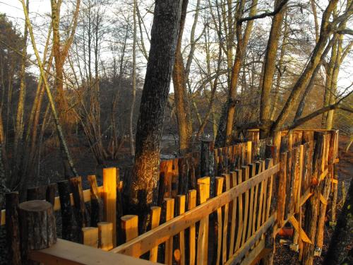 Tente de luxe Cabane des cerfs route de Losse Ferme de l'Argenté Allons