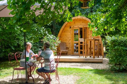 Cabane en bois avec bain nordique Asnières-sur-Vègre france