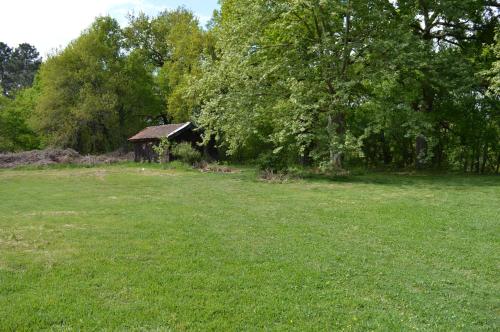 Cabane en forêt Onesse-et-Laharie france