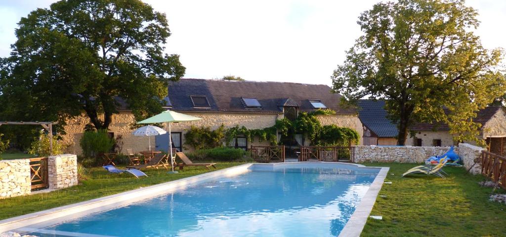 B&B / Chambre d'hôtes Cabane-hobbit de Samsaget Lieu-dit Eyvigues, 24590 Eyvignes-et-Eybènes